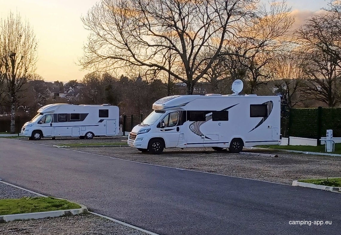 Stellplatz Bagnoles de l'Orne Normandie — Місце для кемперів in Bagnoles de l'Orne Normandie