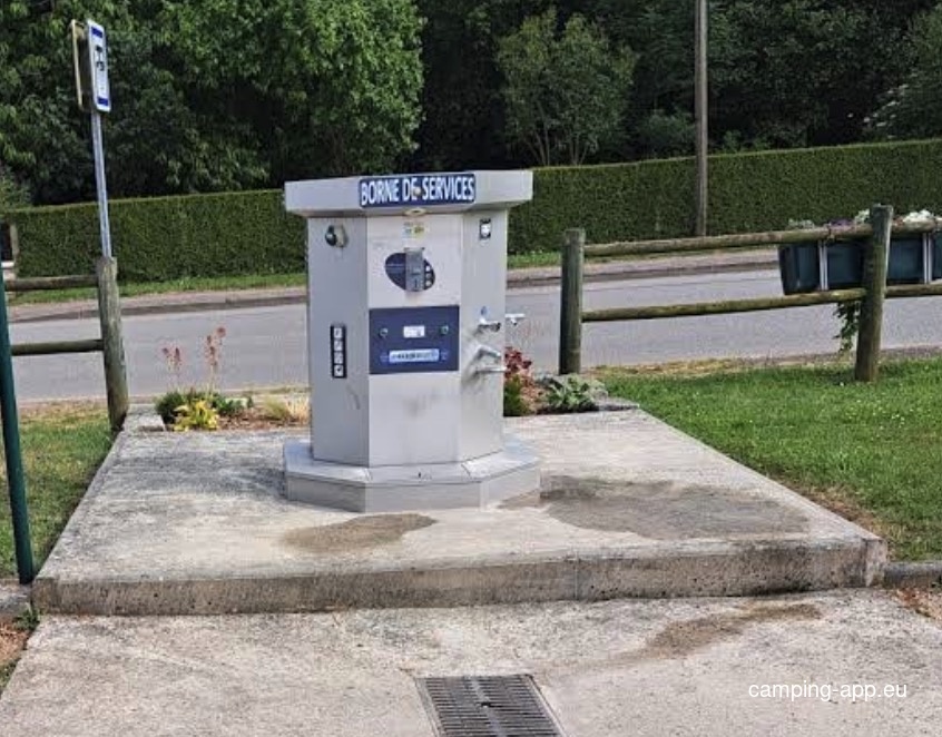 Stellplatz Écouché-les-Vallées — Bobilplass in Écouché-les-Vallées