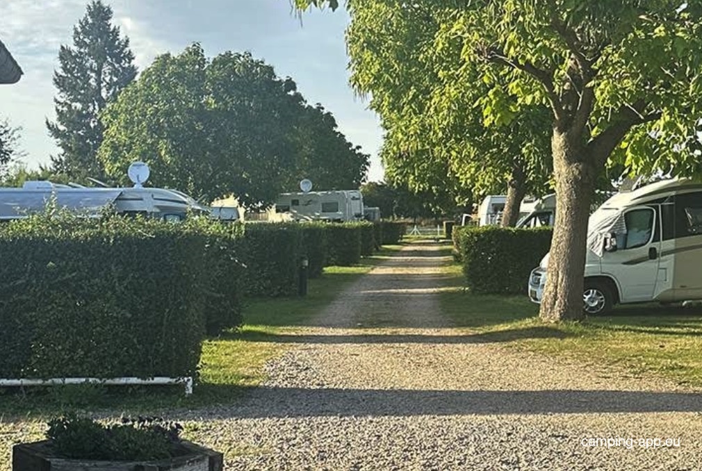 Stellplatz Brionne — Sítio para autocaravanas in Brionne