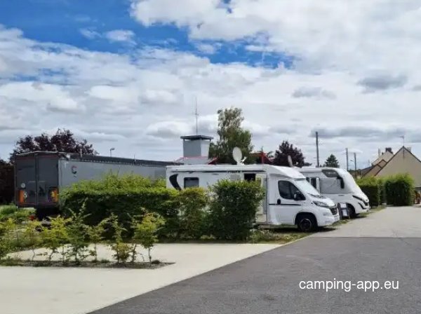 Stellplatz Saint-André-de-l'Eure — Photo 2