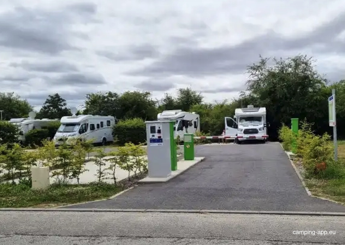 Stellplatz Saint-André-de-l'Eure — Aire camping car in Saint-André-de-l'Eure