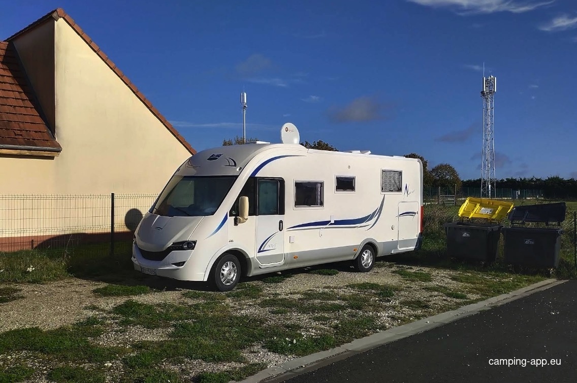 Stellplatz Verneuil d'Avre et d'Iton — Camperplaats in Verneuil d'Avre et d'Iton
