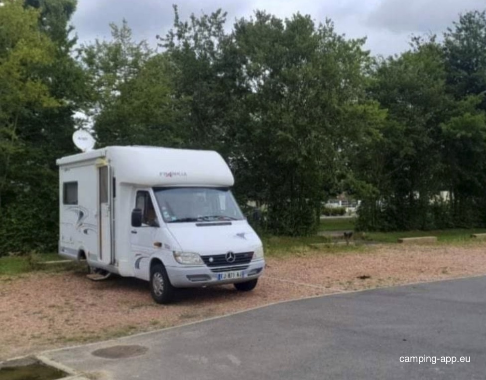 Stellplatz Mézidon Vallée d'Auge — Stellplatz in Mézidon Vallée d'Auge