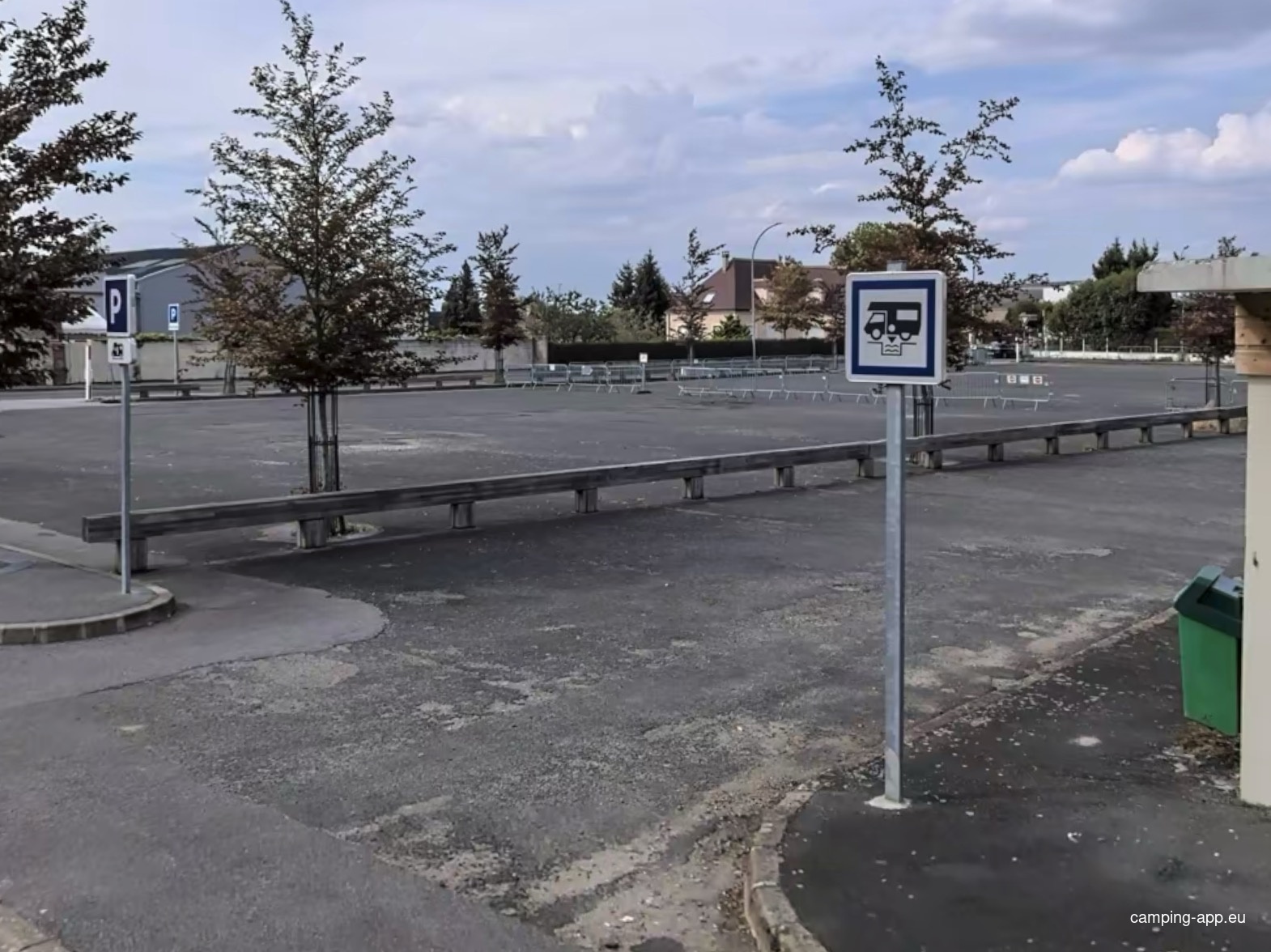 Stellplatz La Loupe — Camperplaats in La Loupe