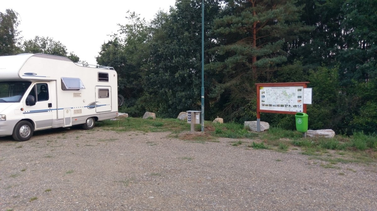 Stellplatz Karlstein an der Thaya — Area Autocaravanas in Karlstein an der Thaya