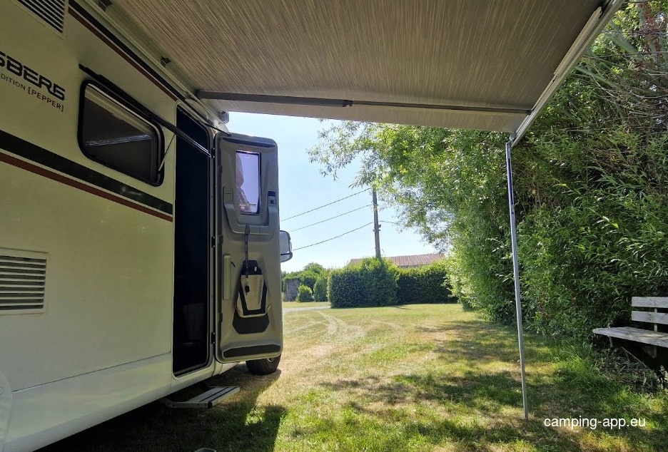 Stellplatz De Zandberg — Area Autocaravanas in Zonnebeke