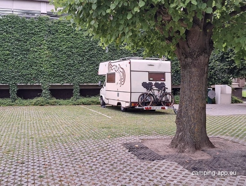 Stellplatz Menen — Campervan Site in Menen