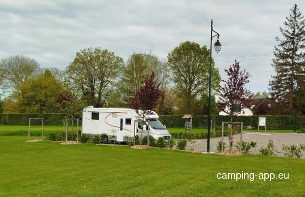 Stellplatz Saint-Germer-de-Fly — Photo 3