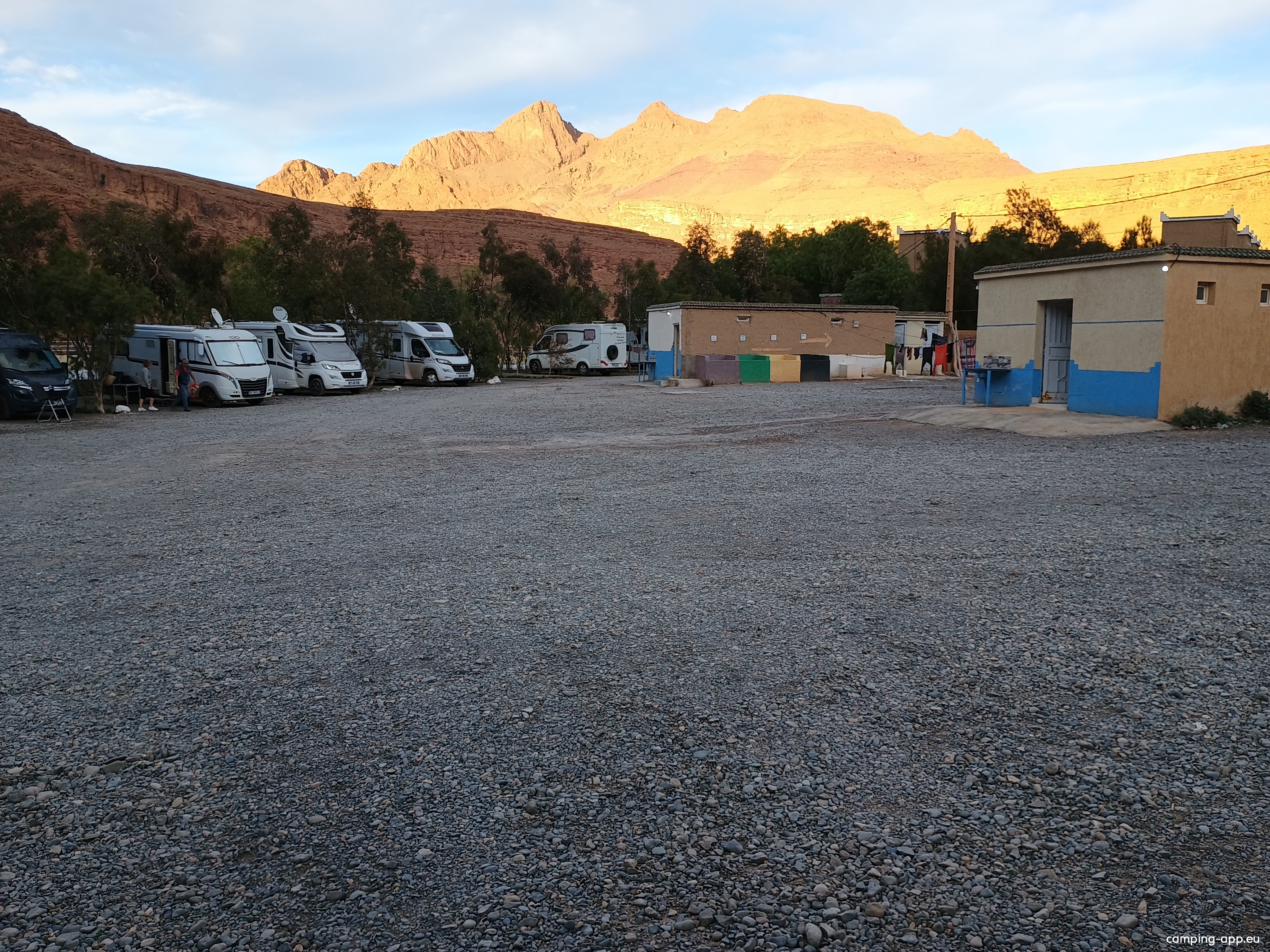 Hôtel Camping Jurassique — Camping Site in Errachidia 52000