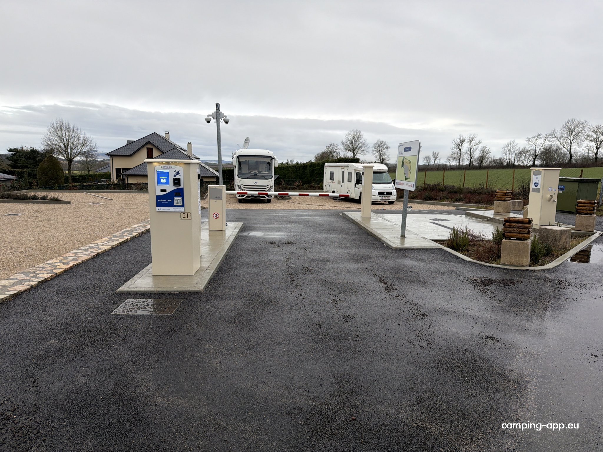 camping car park le Massegros — Sp. parking dla kamperów in Massegros Causses Gorges