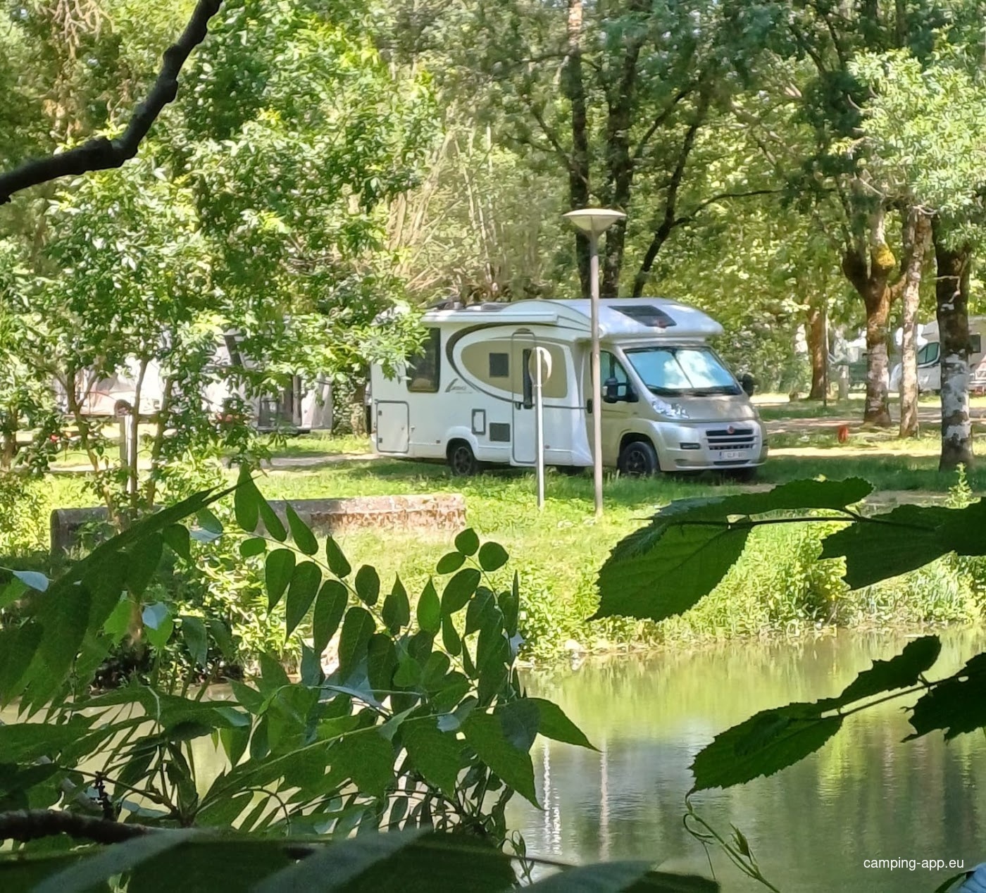 Azay-le-Rideau — Karavan Sitesi in Azay-le-Rideau