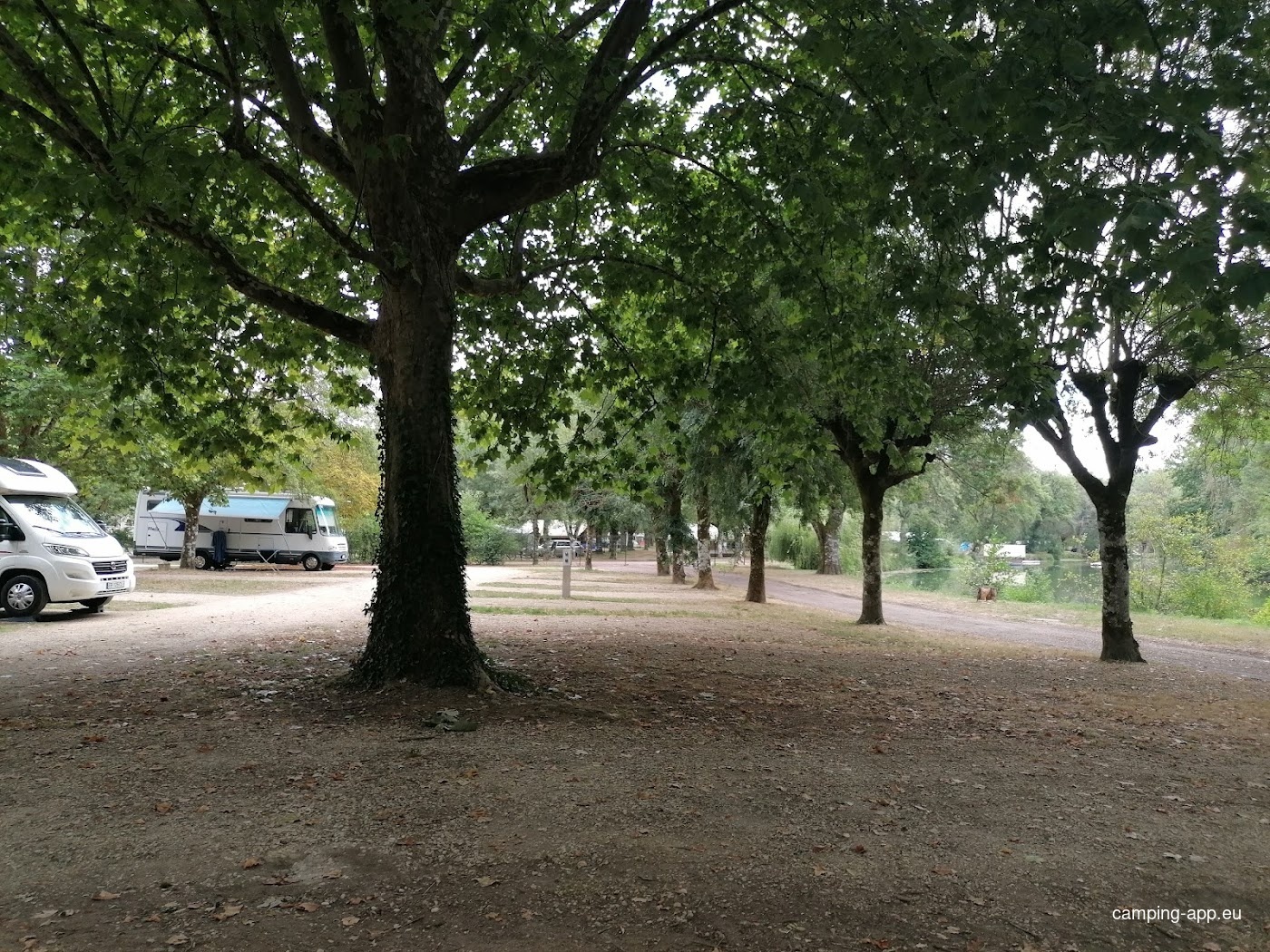 Azay-le-Rideau — Karavan Sitesi in Azay-le-Rideau