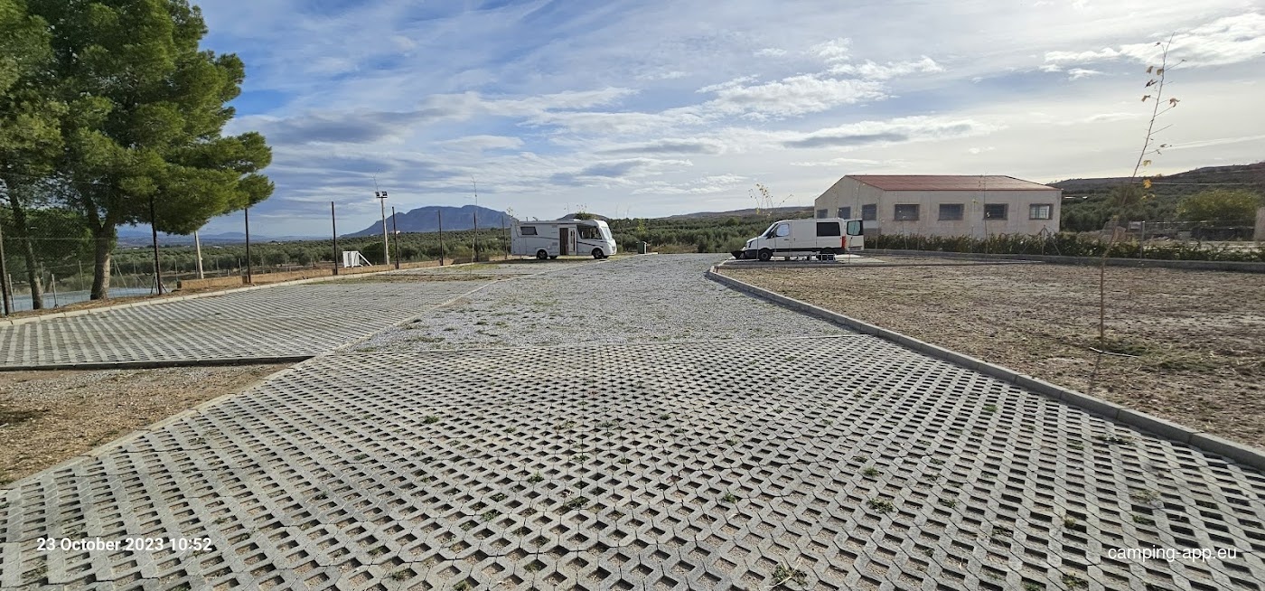 Parking de caravanas El Llano — Area Autocaravanas in Bácor-Olivar