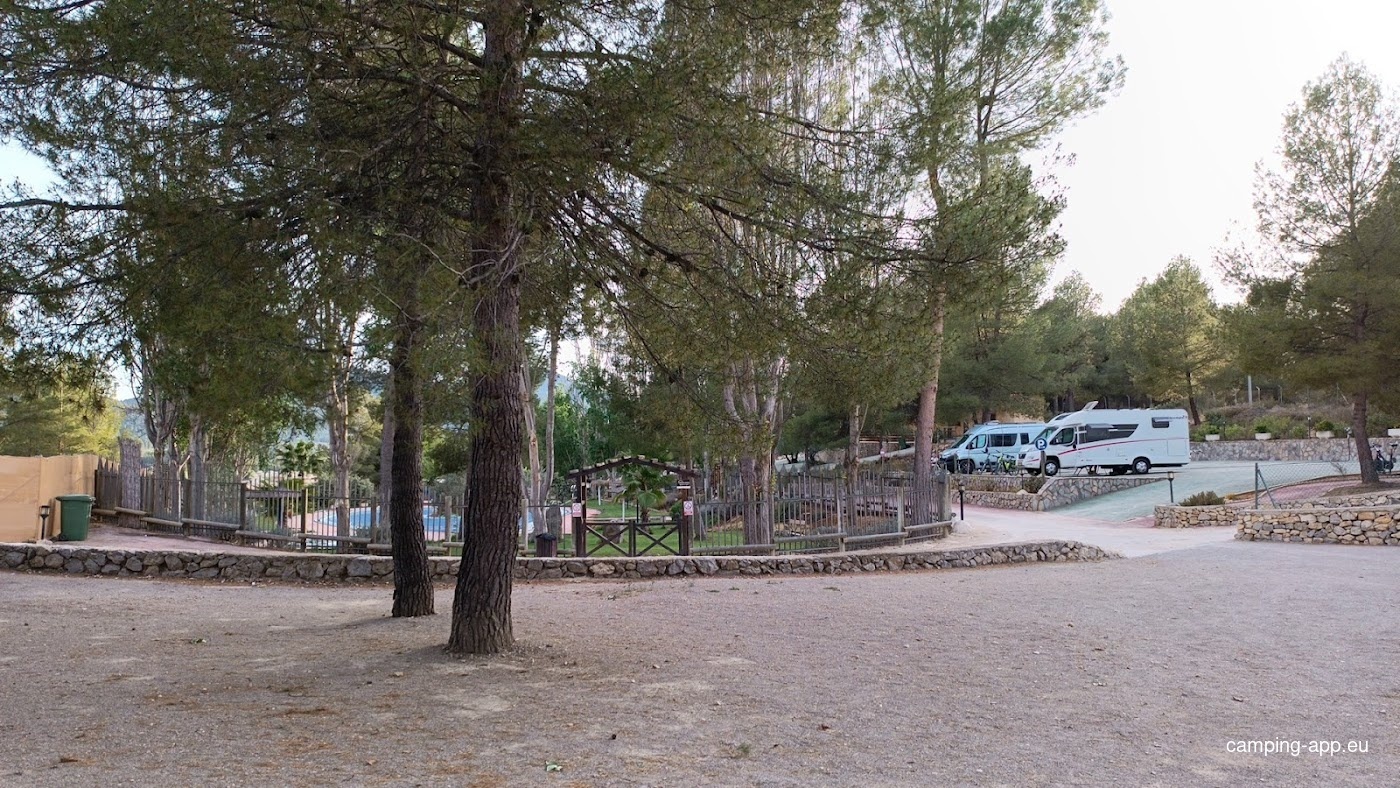 Área autocaravanas Cloan — Vinícola in Bullas, Murcia