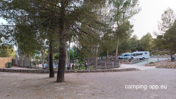 Área autocaravanas Cloan