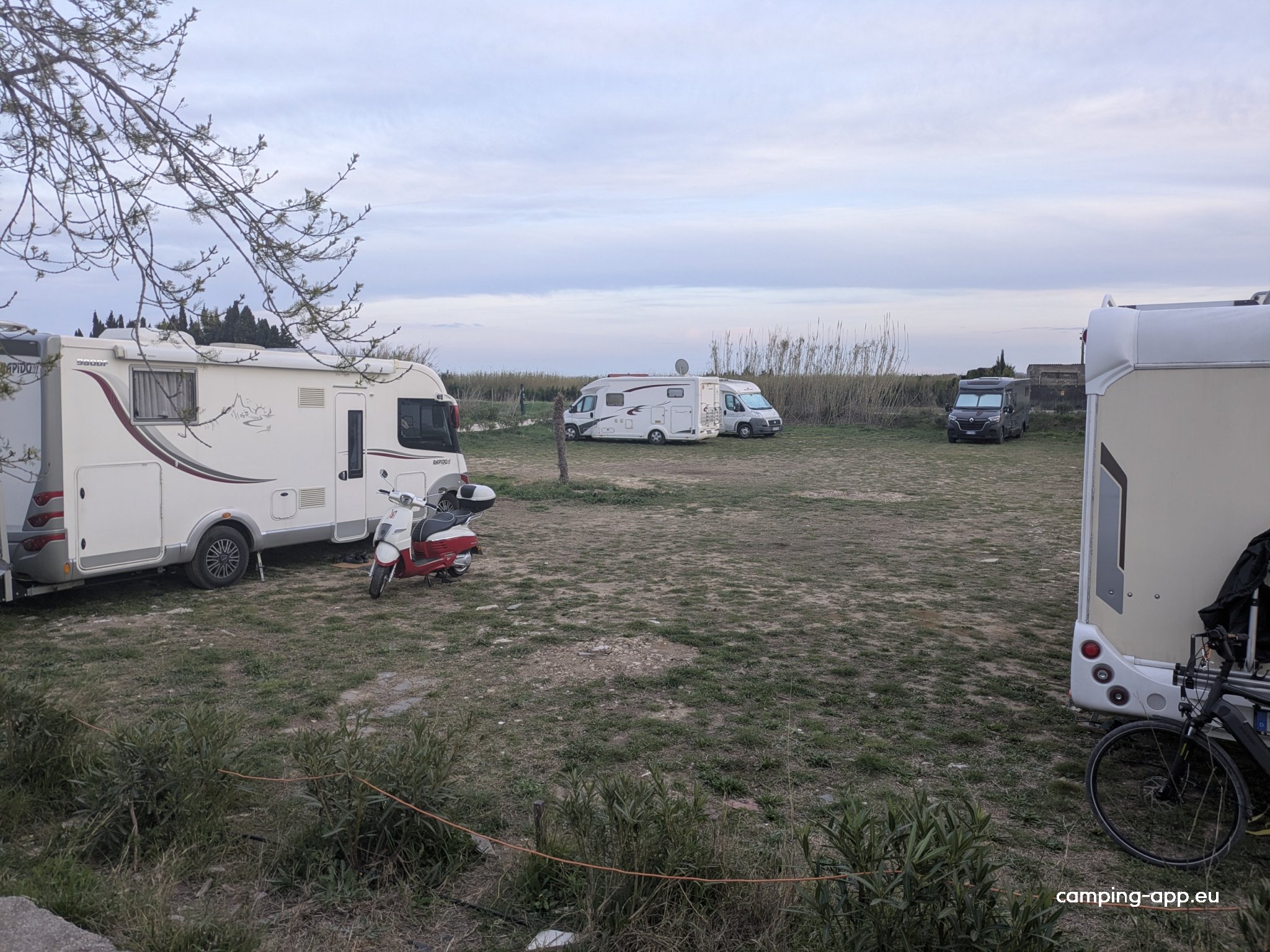 Exstoso — Sítio para autocaravanas in Vila-sacra