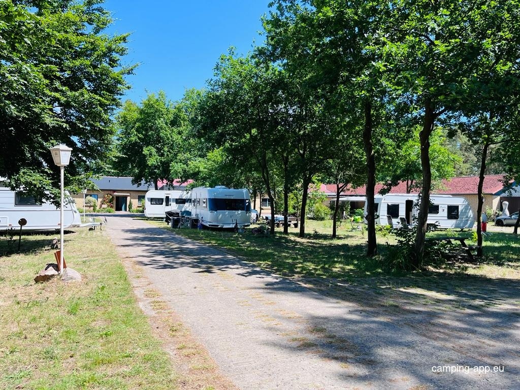 Stellplatz am Waldhotel Boitzenburg — Sítio para autocaravanas in Boizenburg/Elbe