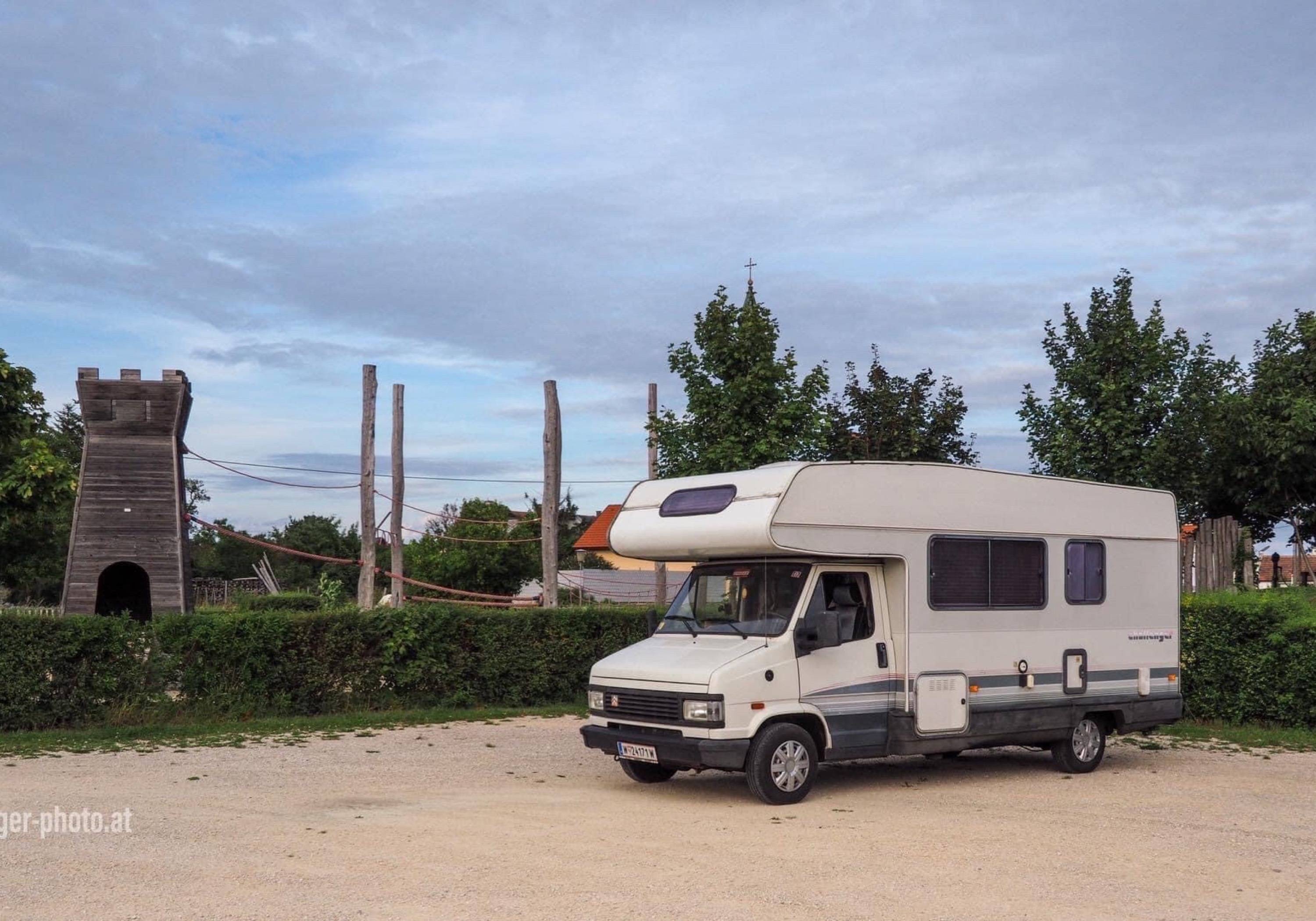 Stellplatz Pillichsdorf — Місце для кемперів in Gemeinde Pillichsdorf