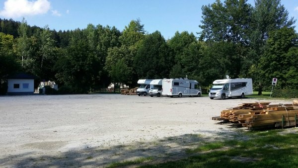 Stellplatz Freizeitpark vöcklabruck — Stellplatz in Vöcklabruck