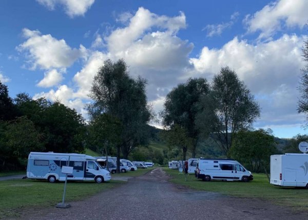 Stellplatz am Moselufer Reil — Fotoğraf 4