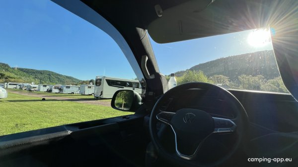 Stellplatz am Moselufer Reil — Fotoğraf 3