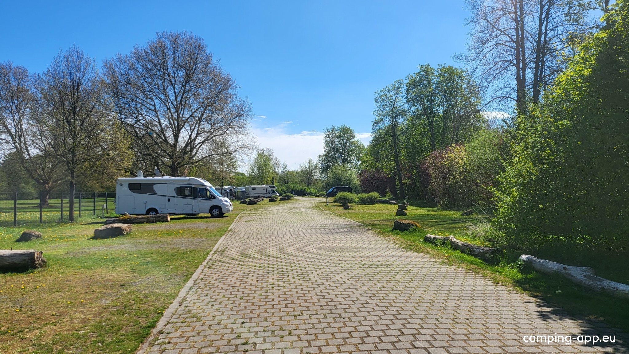 Wohnmobilpark Stadtbad Okeraue — Stellplatz in Wolfenbüttel