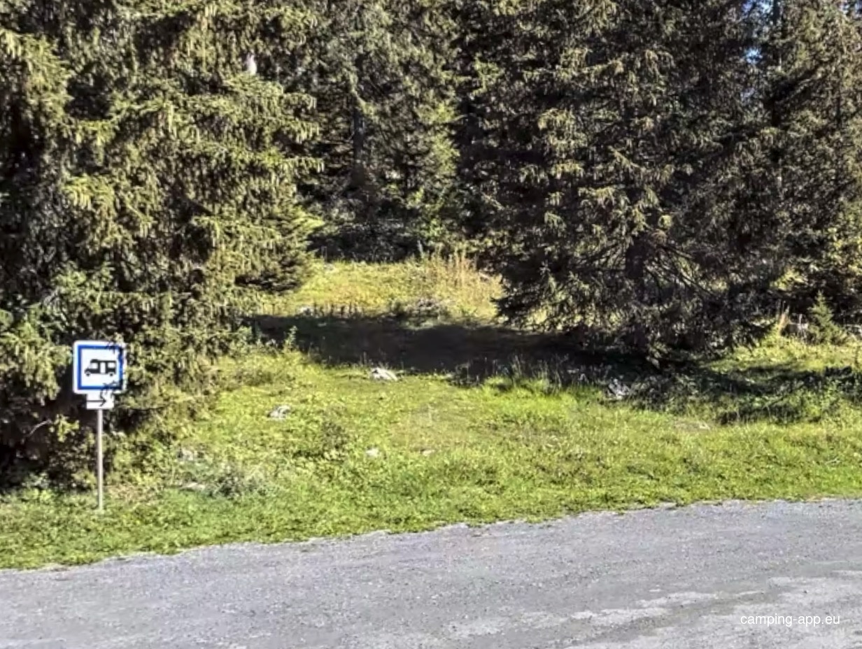 Stellplatz Mieussy — Stellplatz in Mieussy