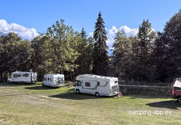 Stellplatz Le Reposoir — Photo 2