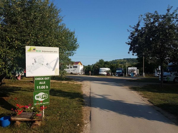Camp Bear — Foto 4