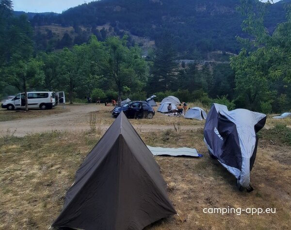 Camping Les Rouges Gorges — Photo 3