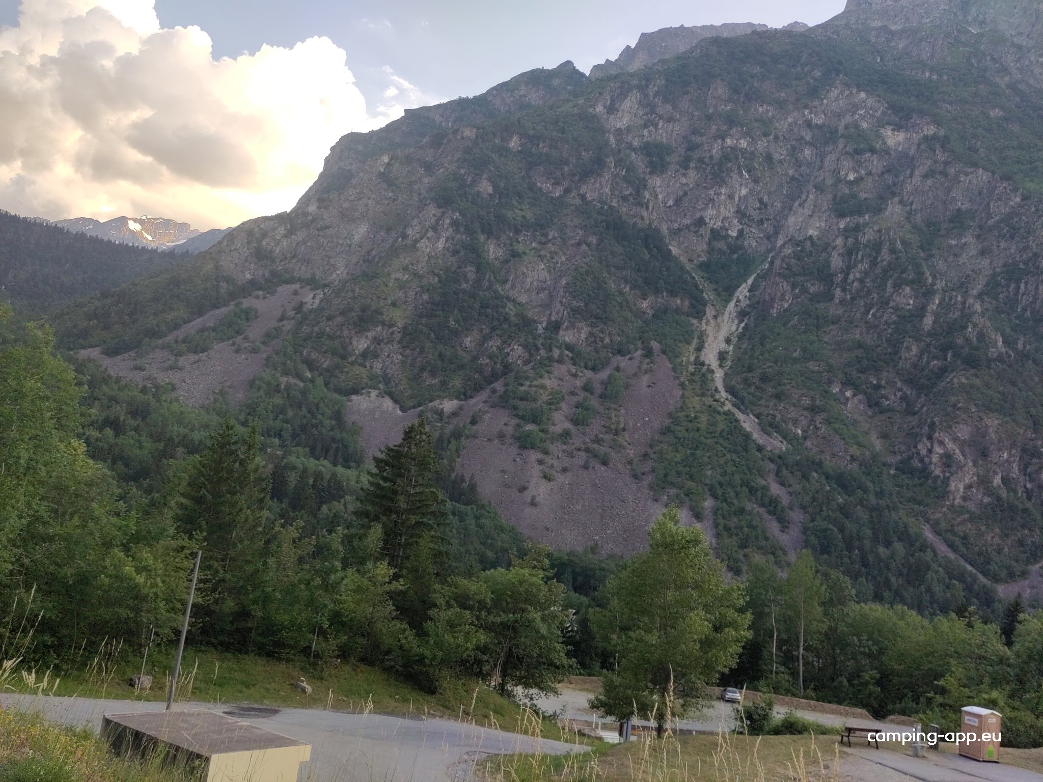 Stellplatz Les Deux Alpes — Photo 3