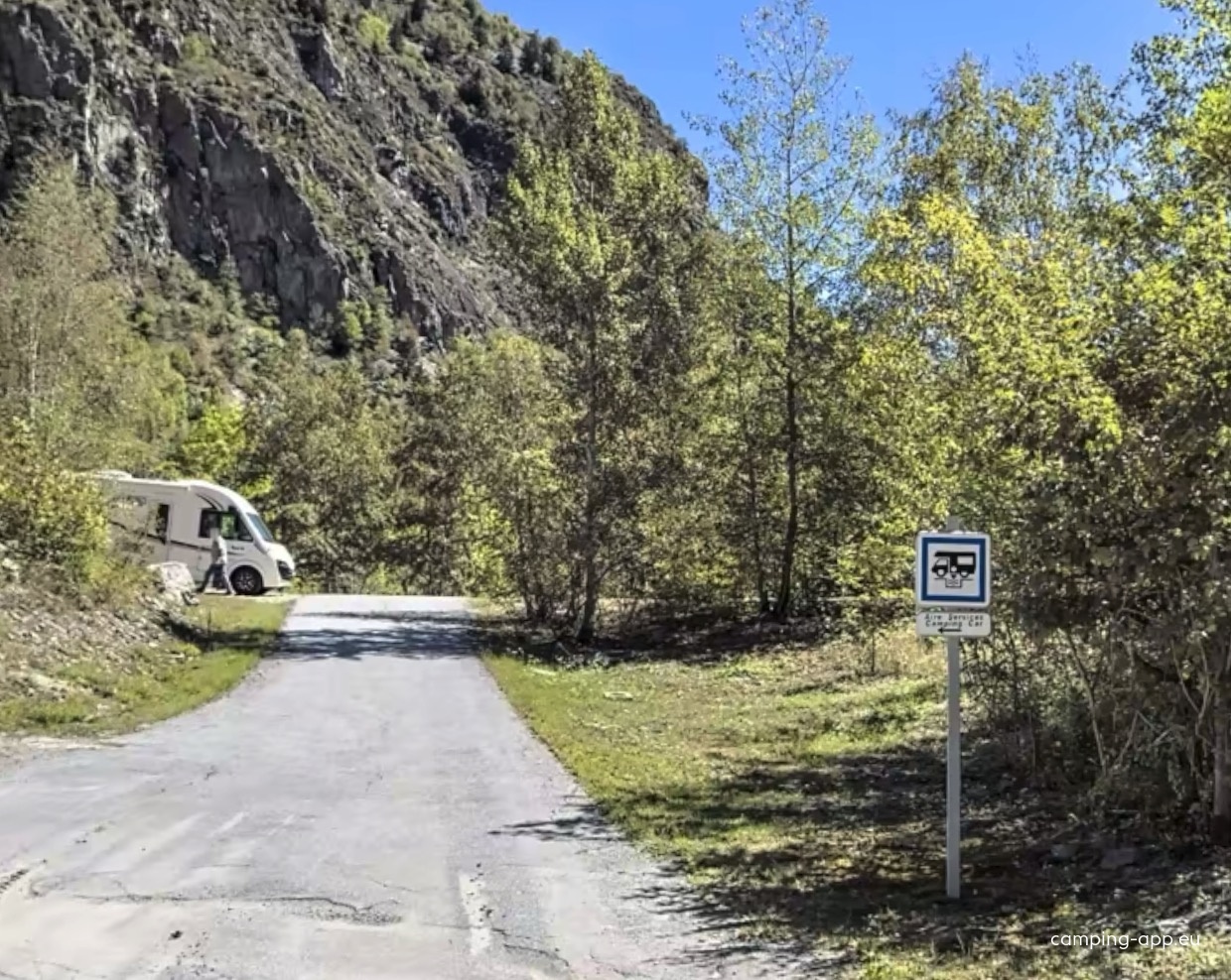 Stellplatz Les Deux Alpes — Area Autocaravanas in Les Deux Alpes