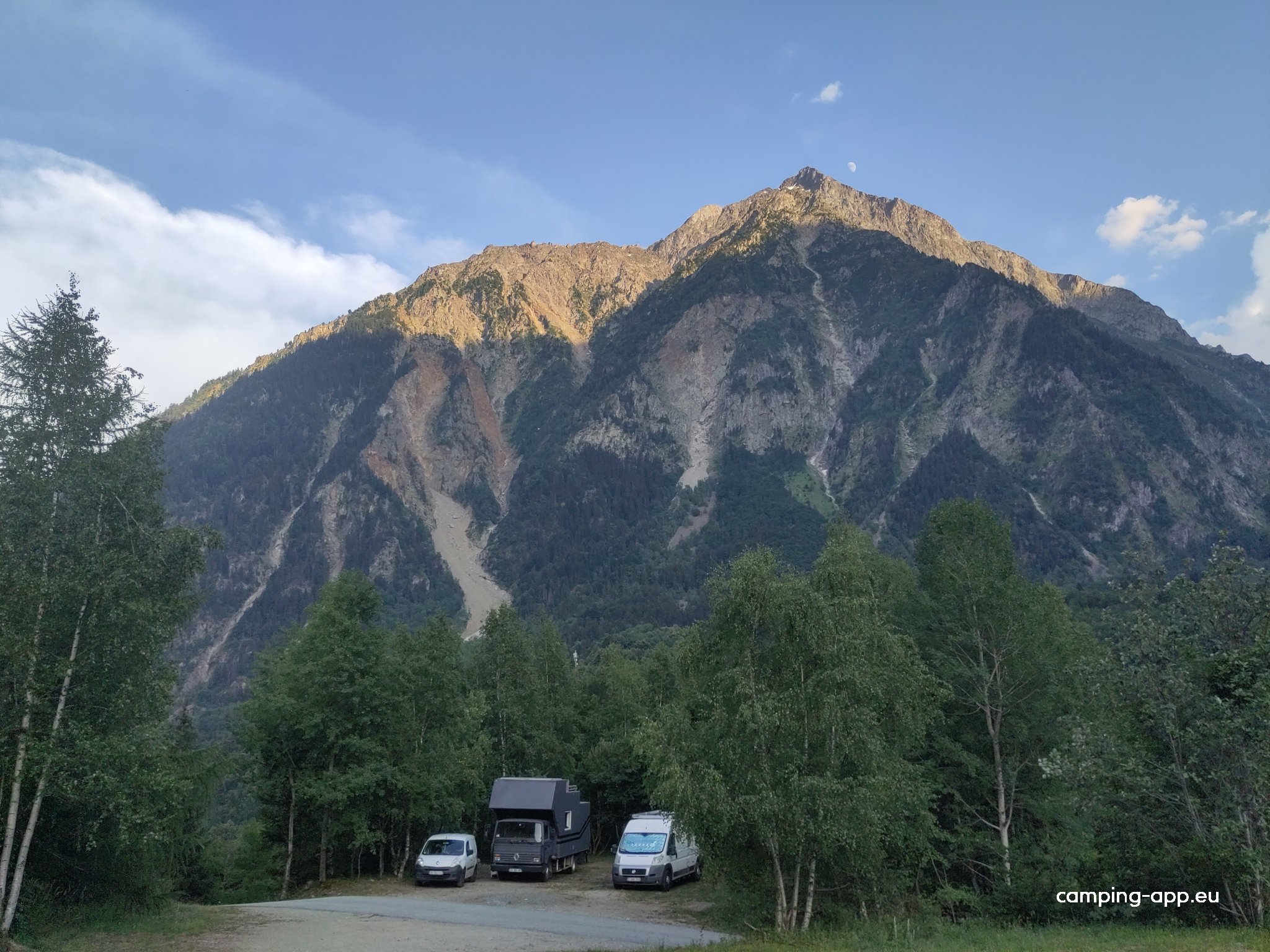 Stellplatz Les Deux Alpes — Sítio para autocaravanas in Les Deux Alpes