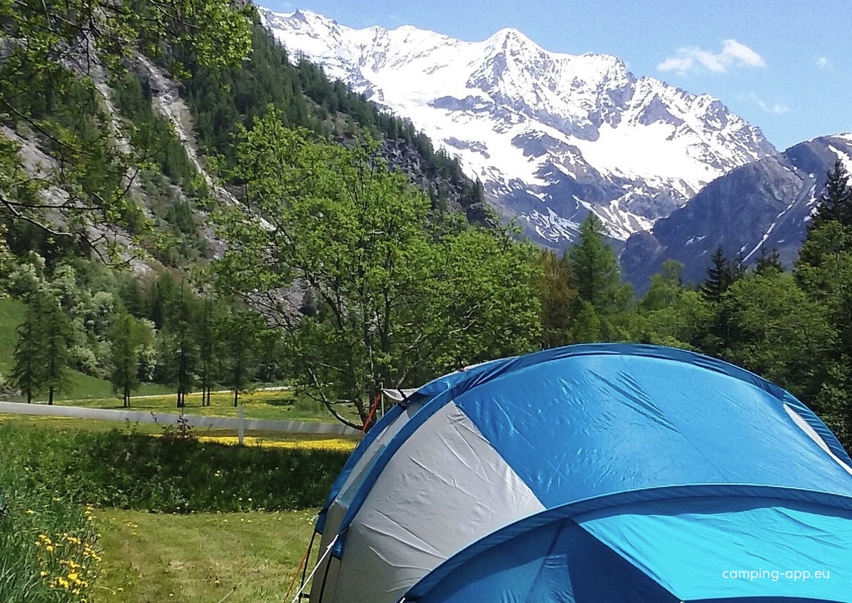Camping Les Lanchettes *** — Camping in Peisey-Nancroix