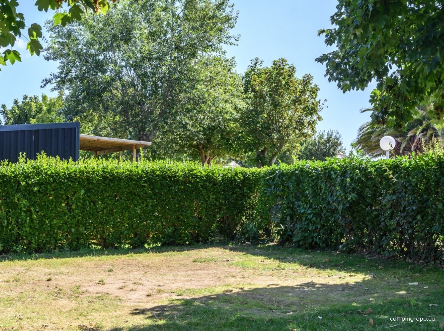 Camping Les Iles *** — Camping in Passy
