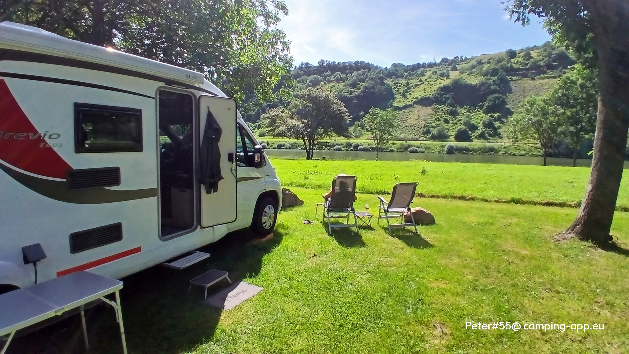 Mosel Stellplatz Wintrich — Area di sosta in Wintrich