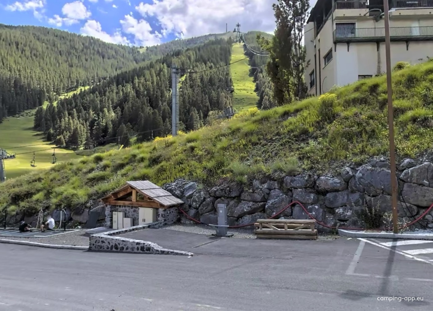 Stellplatz Saint-Étienne-de-Tinée — Campervan Site in Saint-Étienne-de-Tinée