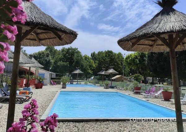 Camping Les Plages de l’Ain *** — Photo 4