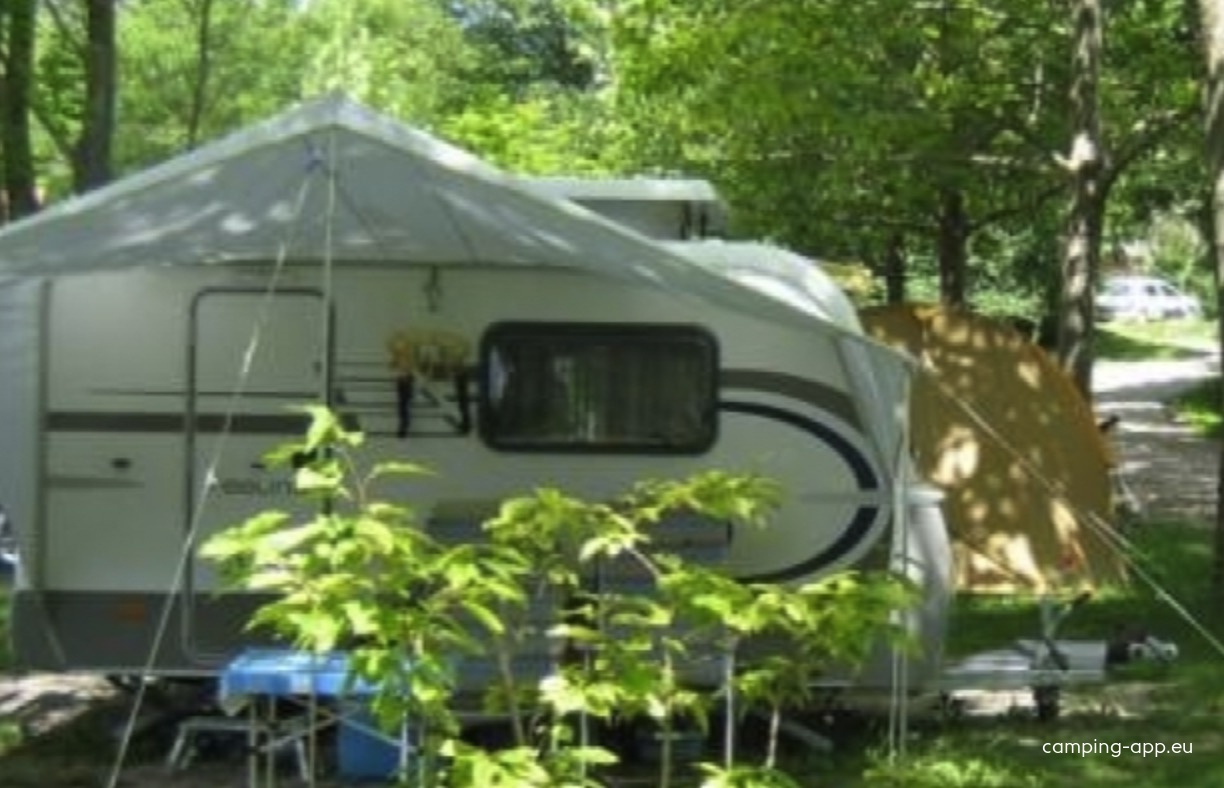 Camping du Petit Vaux *** — Kemp in Veynes
