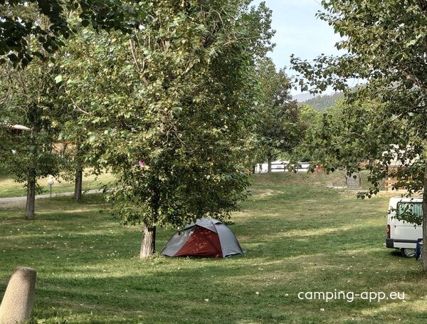Camping Les Pommiers — Photo 2