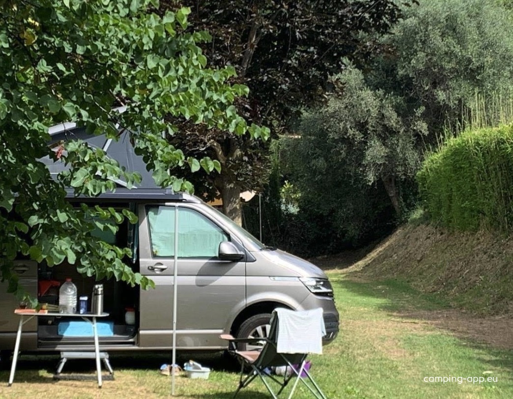 Camping La Ferme Riola *** — Kemp in Contes