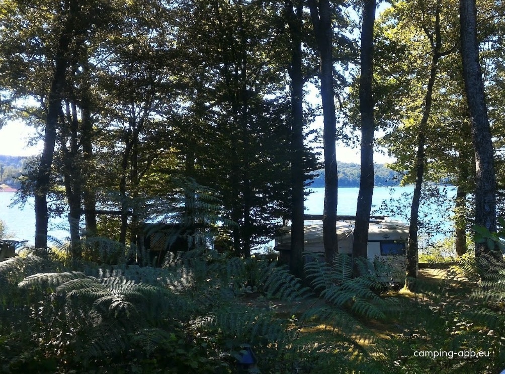 Camping La Louvière — Kemp in Champagney