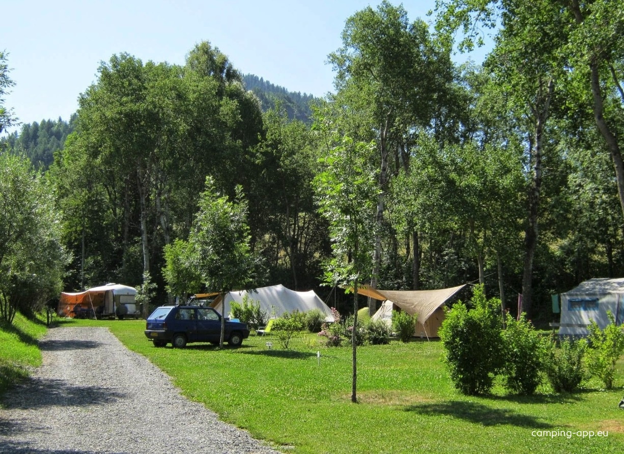 Camping Les Prairies *** — Kamp yeri in Seyne