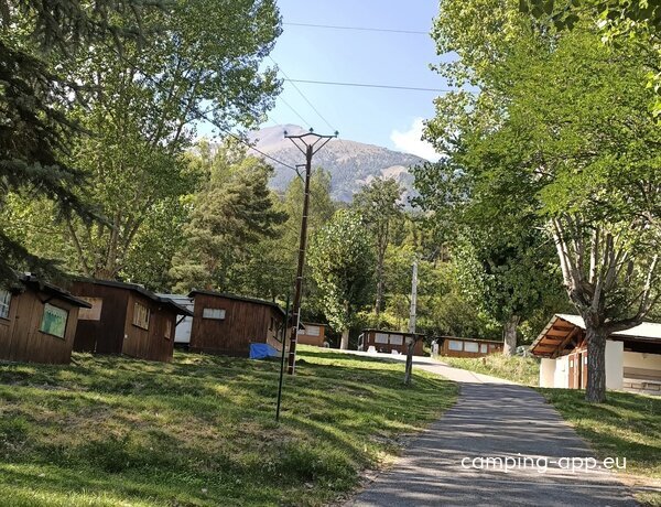 Camping Les Pins ** — Photo 2