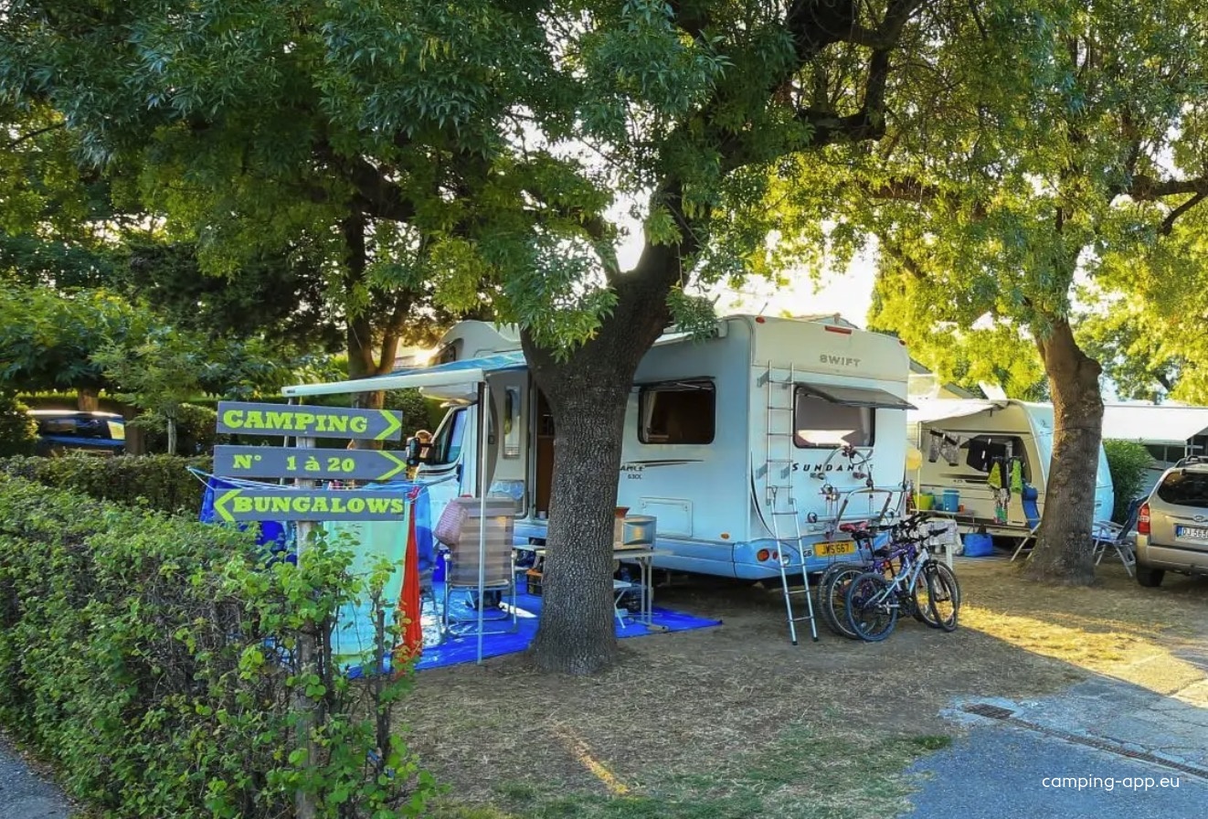 Camping Les Pruniers — Sítio de acampamento in Mandelieu-la-Napoule