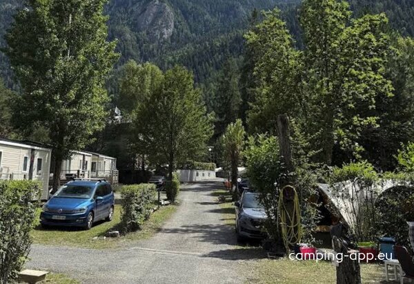 Camping Domaine Loisirs De L'ubaye ***** — Photo 2