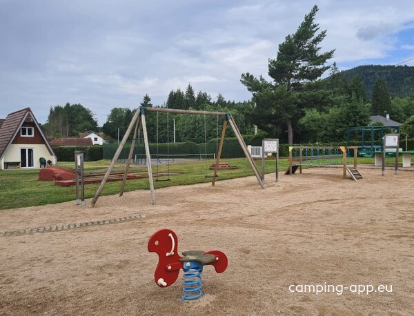 Camping Les Pinasses — Photo 3