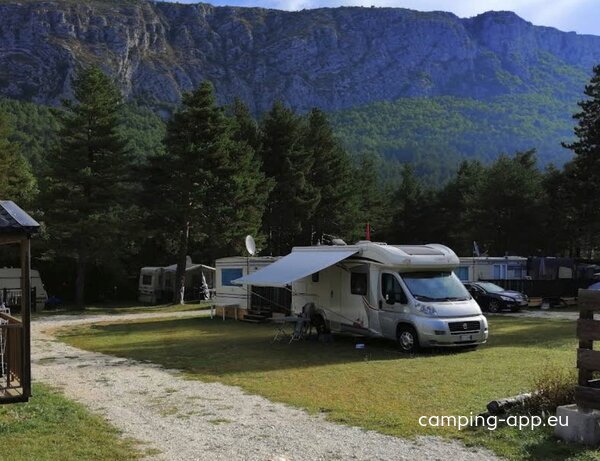 Camping Tikayan La Pinatelle