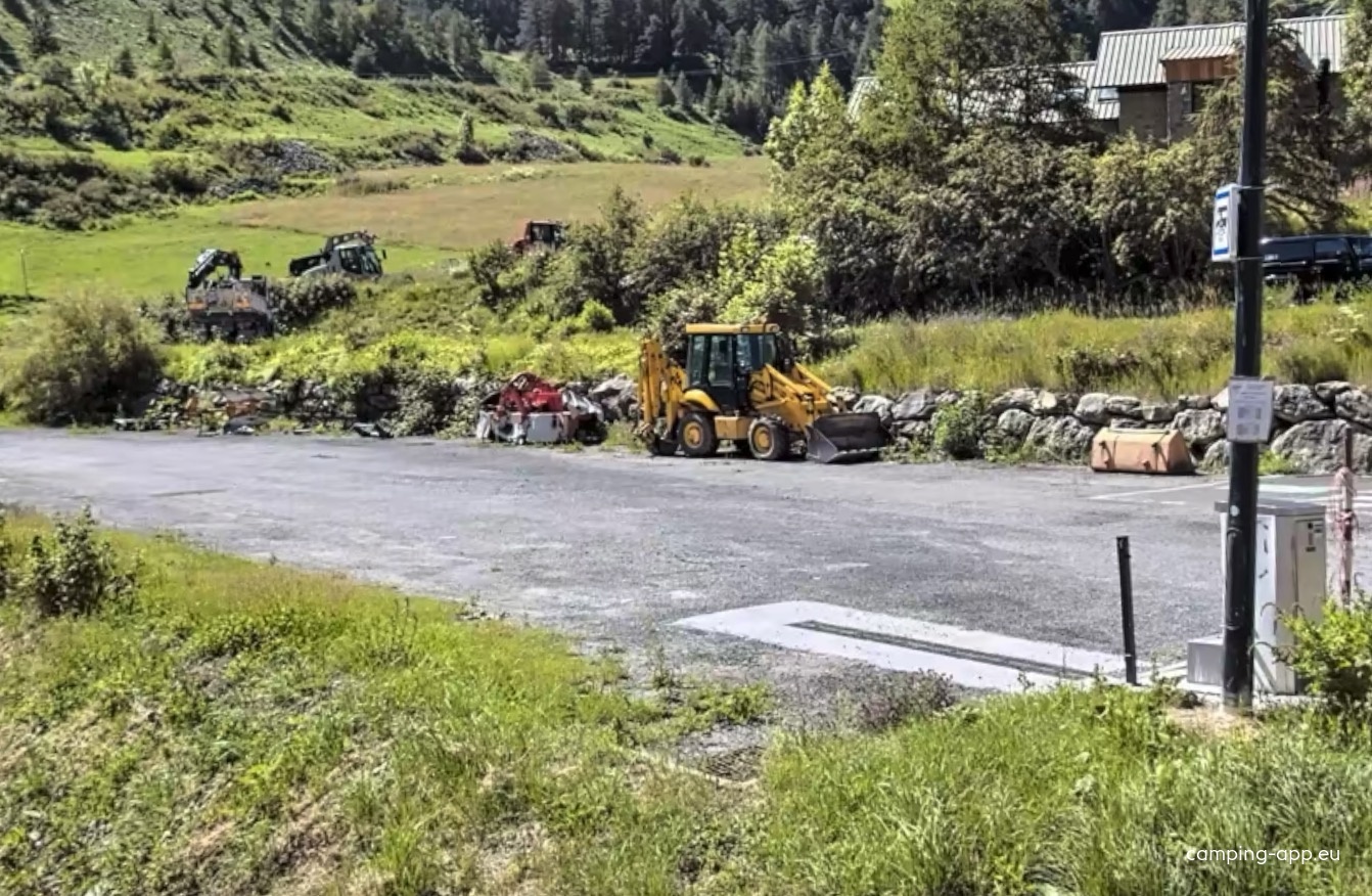 Stellplatz Crévoux — Campervan Site in Crévoux