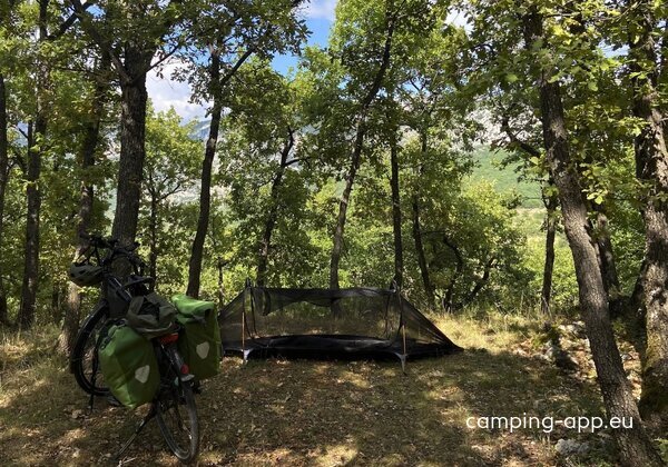 Camping Les Clos du Lac — Photo 3